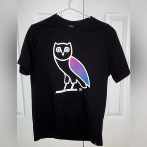 OVO Mens Black Short Sleeve Tee with Iconic Owl with Gradient Wing Logo - Medium